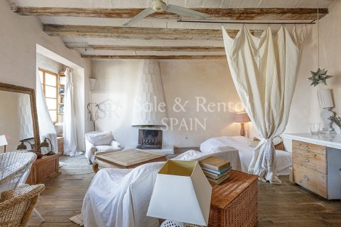 Apartament w Barcelona, Hiszpania 3 sypialnie, 211 mkw. nr 166415 – zdjęcie 4