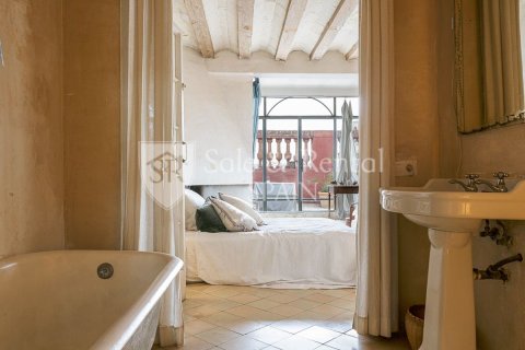 Apartament w Barcelona, Hiszpania 3 sypialnie, 211 mkw. nr 166415 – zdjęcie 26