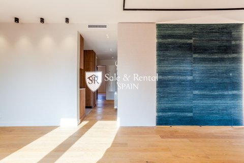 Apartament w Barcelona, Hiszpania 4 sypialnie, 300 mkw. nr 166417 – zdjęcie 18