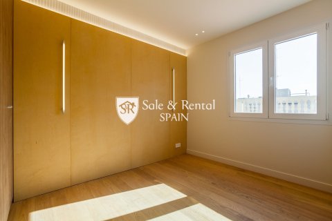 Apartament w Barcelona, Hiszpania 4 sypialnie, 300 mkw. nr 166417 – zdjęcie 12