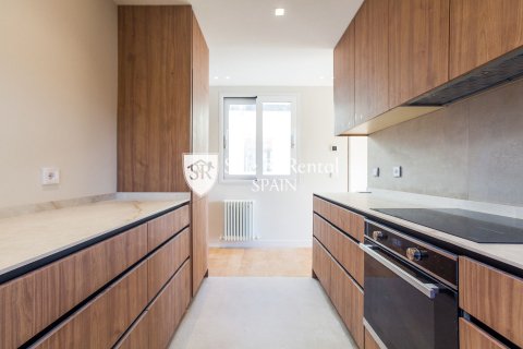 Apartament w Barcelona, Hiszpania 4 sypialnie, 300 mkw. nr 166417 – zdjęcie 4
