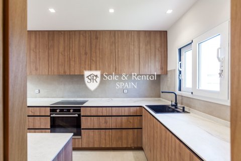 Apartament w Barcelona, Hiszpania 4 sypialnie, 300 mkw. nr 166417 – zdjęcie 9