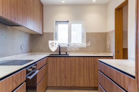 Apartament w Barcelona, Hiszpania 4 sypialnie, 300 mkw. nr 166417 – zdjęcie 8