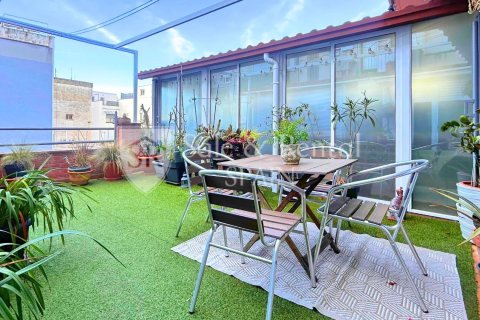 Huoneisto myytävänä Sant Feliu de Guixols, Girona, Espanja, 3 makuuhuonetta, 96 m2 No. 166412 - kuva 2