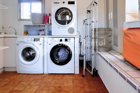 Huoneisto myytävänä Sant Feliu de Guixols, Girona, Espanja, 3 makuuhuonetta, 96 m2 No. 166412 - kuva 14