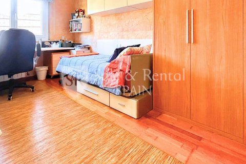 Huoneisto myytävänä Sant Feliu de Guixols, Girona, Espanja, 3 makuuhuonetta, 96 m2 No. 166412 - kuva 22