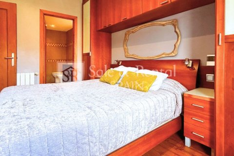 Huoneisto myytävänä Sant Feliu de Guixols, Girona, Espanja, 3 makuuhuonetta, 96 m2 No. 166412 - kuva 24