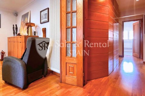 Huoneisto myytävänä Sant Feliu de Guixols, Girona, Espanja, 3 makuuhuonetta, 96 m2 No. 166412 - kuva 10