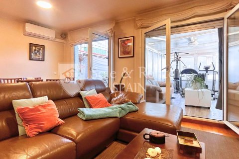 Huoneisto myytävänä Sant Feliu de Guixols, Girona, Espanja, 3 makuuhuonetta, 96 m2 No. 166412 - kuva 6