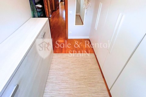 Huoneisto myytävänä Sant Feliu de Guixols, Girona, Espanja, 3 makuuhuonetta, 96 m2 No. 166412 - kuva 21