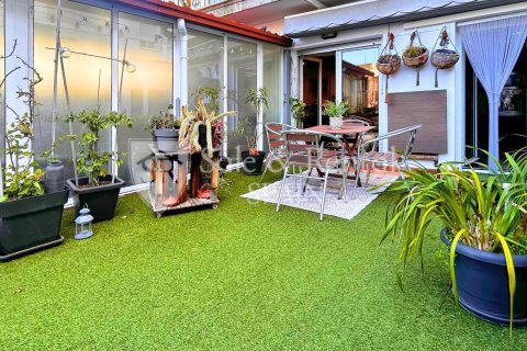 Huoneisto myytävänä Sant Feliu de Guixols, Girona, Espanja, 3 makuuhuonetta, 96 m2 No. 166412 - kuva 16