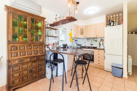 Talo myytävänä Lloret de Mar, Girona, Espanja, 8 makuuhuonetta, 110 m2 No. 166414 - kuva 8