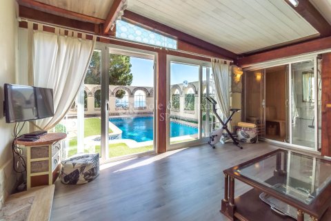 Talo myytävänä Lloret de Mar, Girona, Espanja, 8 makuuhuonetta, 110 m2 No. 166414 - kuva 3