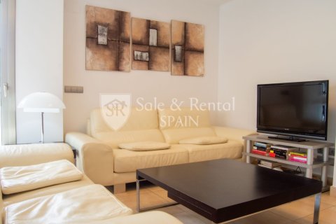 Huoneisto myytävänä Tossa de Mar, Girona, Espanja, 3 makuuhuonetta, 77 m2 No. 166413 - kuva 5