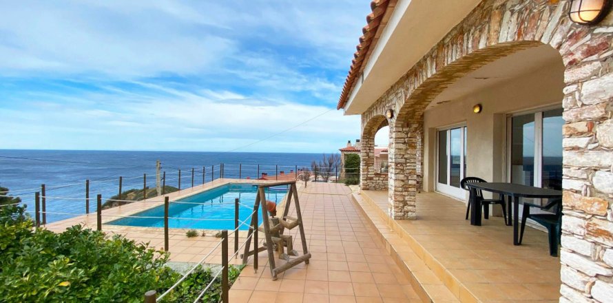 House in Begur, Girona, Spain 4 bedrooms, No. 141202