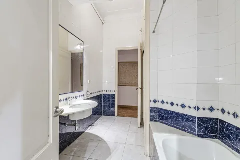 Apartamento en venta en Barcelona, España 3 dormitorios, No. 141204 - foto 19