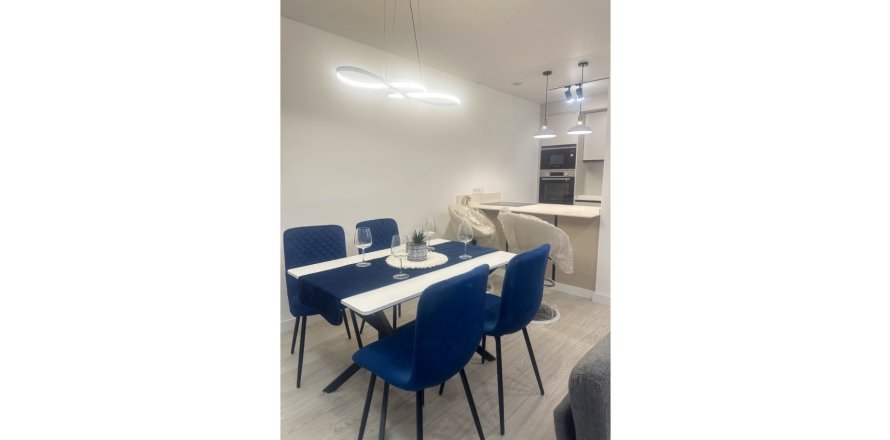 Wohnung in Torrevieja, Alicante, Spanien 2 Schlafzimmer, 91 m2 Nr. 160864