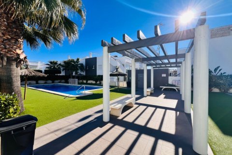 Bungalow zum Verkauf in Torrevieja, Alicante, Spanien 2 Schlafzimmer, 58 m2 Nr. 160860 - Foto 4