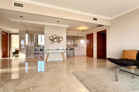 Apartment for sale in Benidorm, Alicante, Spain 3 bedrooms, 194 sq.m. No. 165451 - photo 6