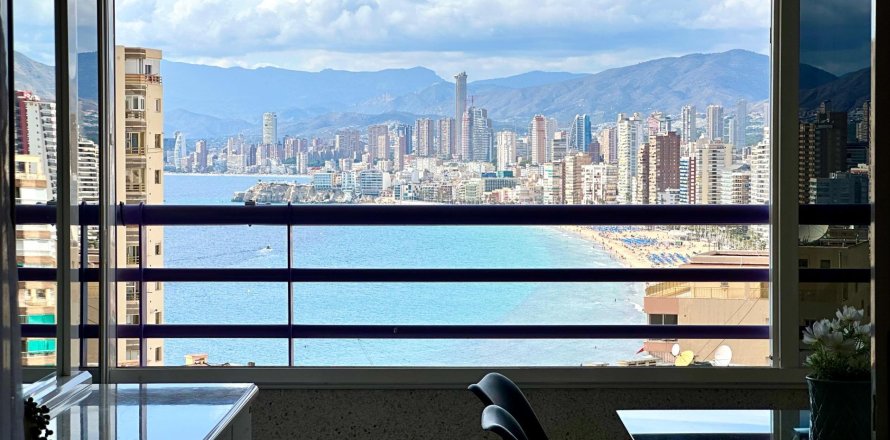 Apartment à Benidorm, Alicante, Espagne 64 m2 No. 165452