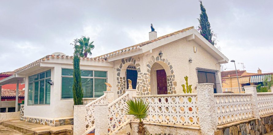 Villa a Los Balcones, Alicante, Spagna 3 camere da letto, 156 mq. N° 165450