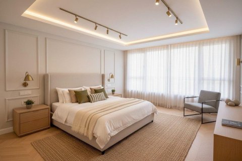 Apartment for sale in Madrid, Spain 5 bedrooms, 380 sq.m. No. 165590 - photo 5