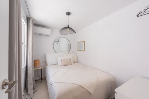 Dúplex en venta Nueva Andalucía, Málaga, España 3 dormitorios, 85 m2 No. 109584 - foto 12