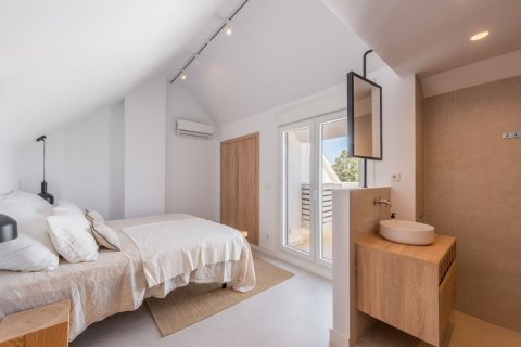 Dúplex en venta Nueva Andalucía, Málaga, España 3 dormitorios, 85 m2 No. 109584 - foto 9