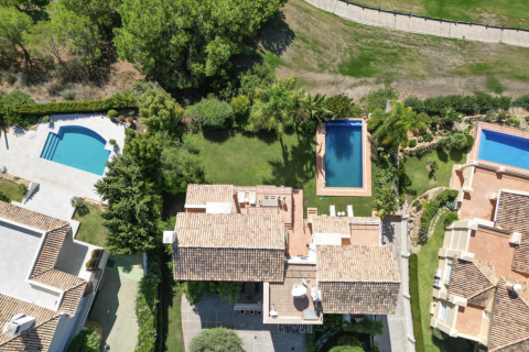 Villa à vendre Benahavis, Malaga, Espagne, 5 chambres, 580 m2 No. 109588 - photo 7