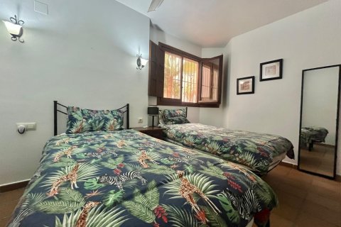 Bungalow w Punta Prima, Alicante, Hiszpania 2 sypialnie, 101 mkw. nr 152202 – zdjęcie 27