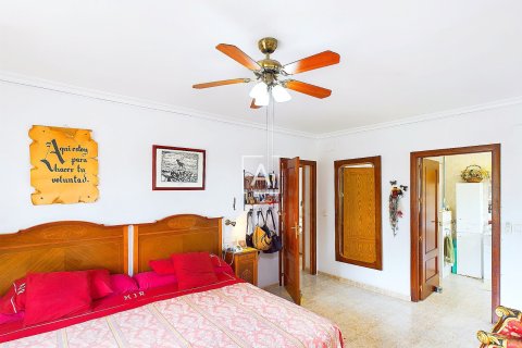 Продажа виллы в Пинар де Камповерде, Аликанте, Испания 5 спален, 255м2 №152208 - фото 23