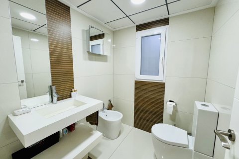 Apartment for sale in Torrevieja, Alicante, Spain 3 bedrooms, 131 sq.m. No. 152204 - photo 24