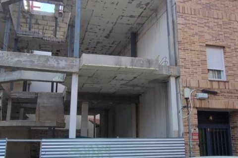 Apartment for sale in Pinto, Madrid, Spain 1 bedroom, 62 sq.m. No. 185965 - photo 3
