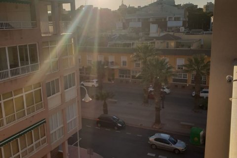 Dzīvoklis īrēšanai Guardamar del Segura, Alicante, Spānijā 3 istabas, 95 m2 Nr. 74731 - attēls 3