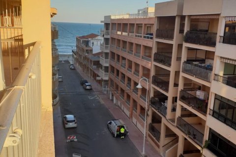 Dzīvoklis īrēšanai Guardamar del Segura, Alicante, Spānijā 3 istabas, 95 m2 Nr. 74731 - attēls 2