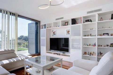 Māja pārdošanā Arenys de Mar, Barcelona, Spānijā 5 istabas, Nr. 140887 - attēls 13