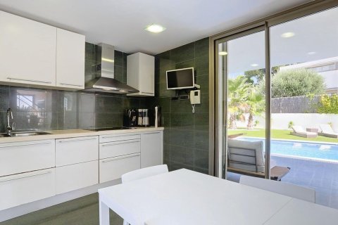 Māja pārdošanā Arenys de Mar, Barcelona, Spānijā 5 istabas, Nr. 140887 - attēls 16