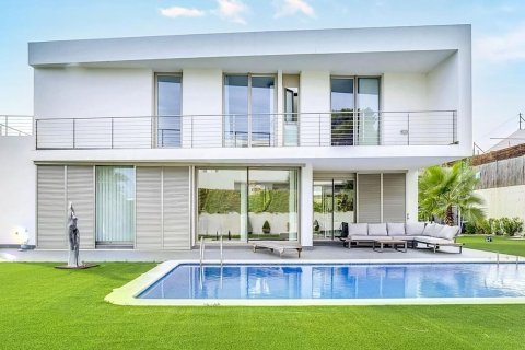 Māja pārdošanā Arenys de Mar, Barcelona, Spānijā 5 istabas, Nr. 140887 - attēls 1