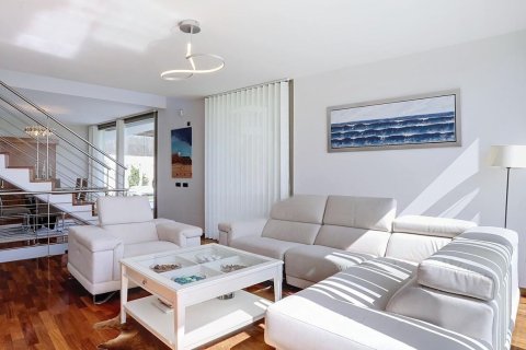 Māja pārdošanā Arenys de Mar, Barcelona, Spānijā 5 istabas, Nr. 140887 - attēls 12