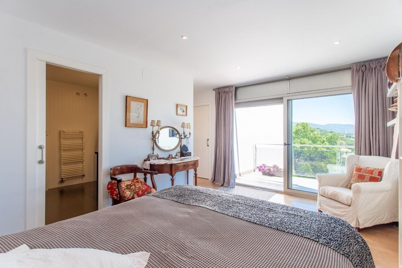 Talo Sant Cebria De Vallalta, Barcelona, Espanja 4 makuuhuonetta,  No. 140885