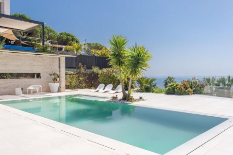 Сasa en venta en Sant Vicenc De Montalt, Barcelona, España 5 dormitorios, No. 140890 - foto 3