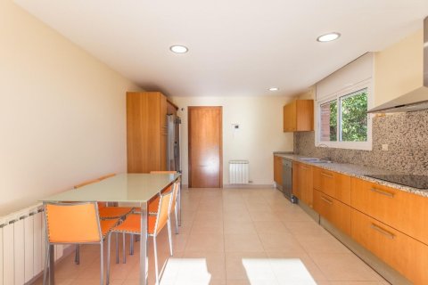 Продажа дома в Аренис де Мар, Барселона, Испания 4 спальни,  №140889 - фото 12