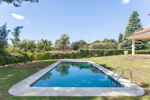 Сasa en venta en Sant Andreu de Llavaneres, Barcelona, España 5 dormitorios, No. 140886 - foto 2