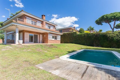 Сasa en venta en Sant Andreu de Llavaneres, Barcelona, España 5 dormitorios, No. 140886 - foto 13