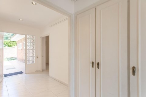 Сasa en venta en Sant Andreu de Llavaneres, Barcelona, España 5 dormitorios, No. 140886 - foto 3