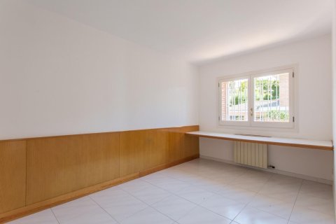 Сasa en venta en Sant Andreu de Llavaneres, Barcelona, España 5 dormitorios, No. 140886 - foto 10