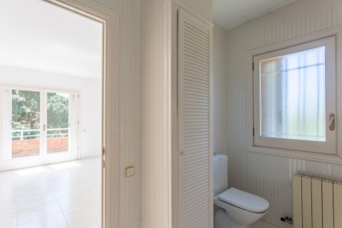 Сasa en venta en Sant Andreu de Llavaneres, Barcelona, España 5 dormitorios, No. 140886 - foto 23