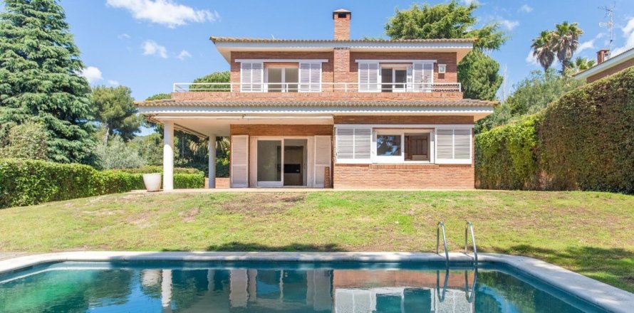 Сasa en Sant Andreu de Llavaneres, Barcelona, España 5 dormitorios, No. 140886