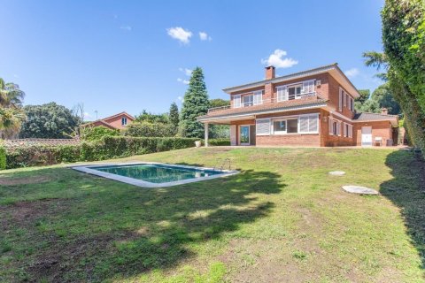 Сasa en venta en Sant Andreu de Llavaneres, Barcelona, España 5 dormitorios, No. 140886 - foto 4