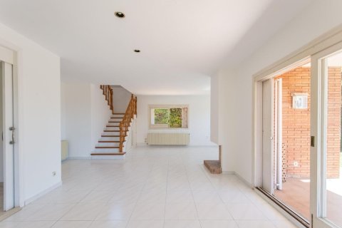 Сasa en venta en Sant Andreu de Llavaneres, Barcelona, España 5 dormitorios, No. 140886 - foto 11